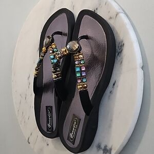 Grandco Jeweled Gold Black Flip Flop Sandals